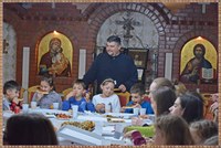 Activități filantropice ale copiilor din Sânmartin-ANL