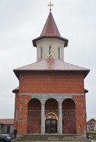 Cea dintâi Dumnezeiască Liturghie în biserica parohiei Sântandrei II