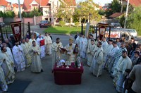 Chiriarhul Oradiei a târnosit biserica Centrului pastoral-social „Vasiliada” din Oradea