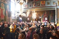 Chiriarhul Oradiei a vizitat biserica parohiei Haieu