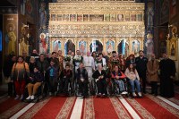 Comuniune liturgică și slujire filantropică la hramul  Sfântului Mare Mucenic Gheorghe, în Parohia Oradea-Vii