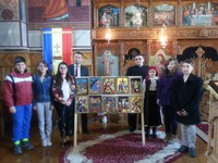 Expoziție de icoane pe sticlă în Parohia Beznea