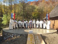 Începutul cel bun pentru un nou sfânt lăcaș la Mănăstirea Izbuc