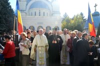 Liturghie arhierească în biserica parohială din Oradea-Vii