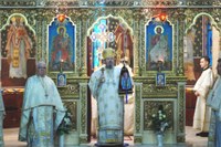 Liturghie arhierească în biserica parohială din Oradea-Vii