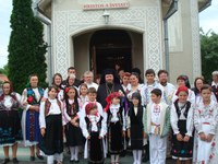 Liturghie arhierească în Parohia Husasău de Criş