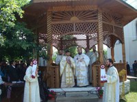 Liturghie arhierească la Mizieş