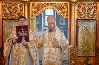 Liturghie arhierească și instalare de nou preot paroh în Parohia Oradea-Velența II