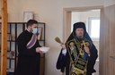 Preasfințitul Părinte Sofronie a sfințit casa de tip familial din parohia Paleu