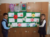 Serbare de Ziua Femeii la Liceul Ortodox orădean