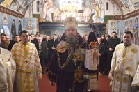 Vizită și slujire arhierească în parohia bihoreană Bălaia