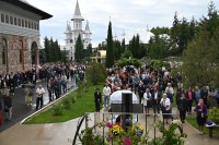 Ziua Domnului, Ziua Crucii. Zi de hram la Mănăstirea Sfintei Cruci din Oradea