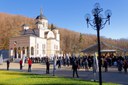 Ziua Națională a României, prilej de aleasă bucurie duhovnicească la Mănăstirea Izbuc